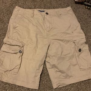 Men’s Aeropostale size 33 cargo shorts